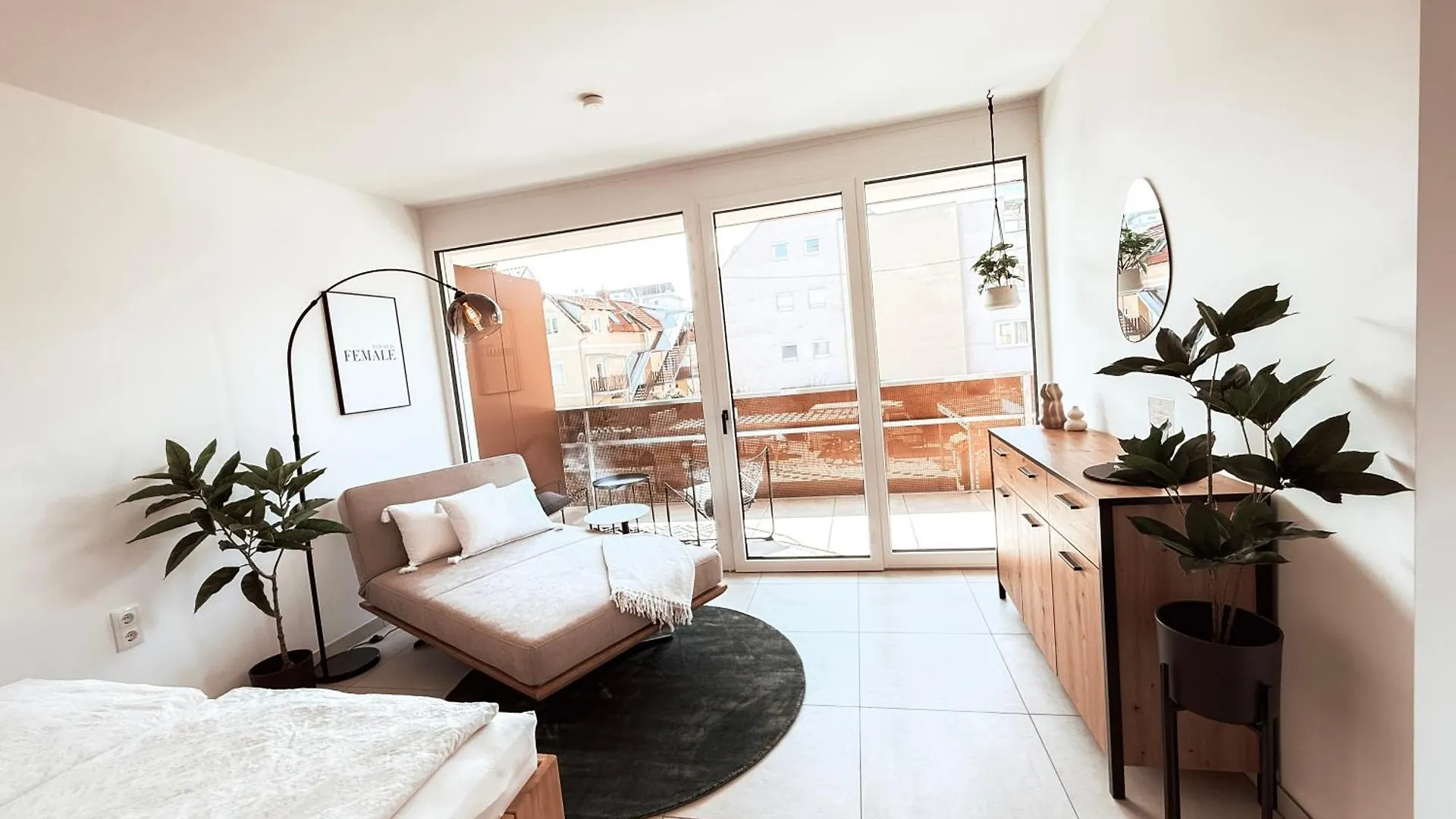 Apartment Gluecksmoment Mit Balkon In Graz Austria