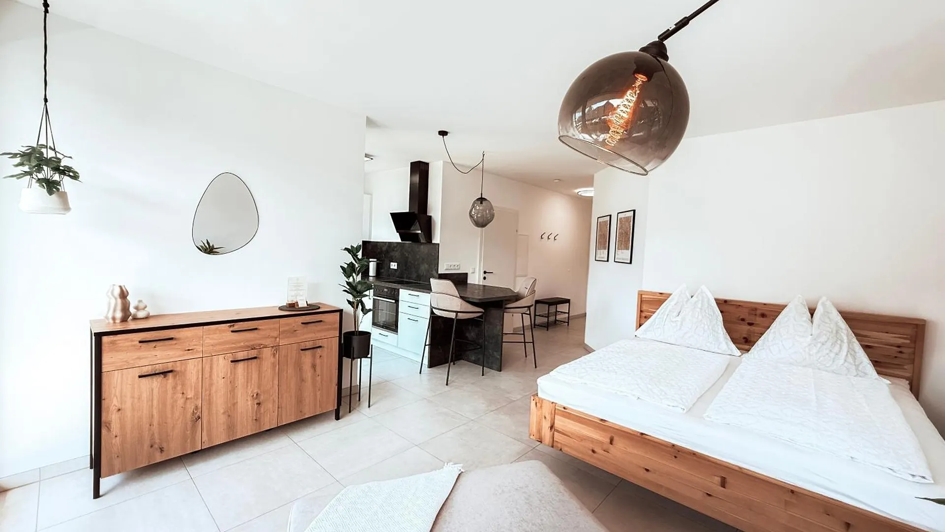 Apartment Gluecksmoment Mit Balkon In Graz Austria