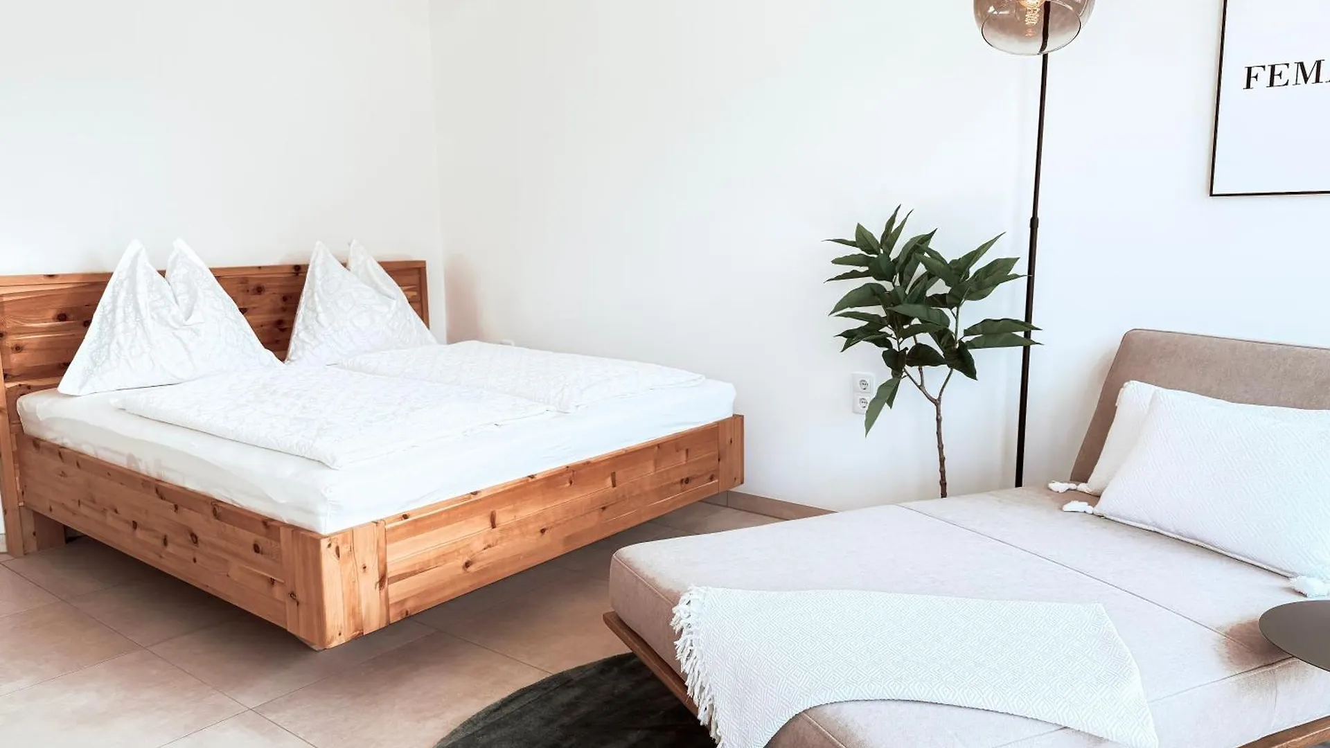 Apartment Gluecksmoment Mit Balkon In Graz