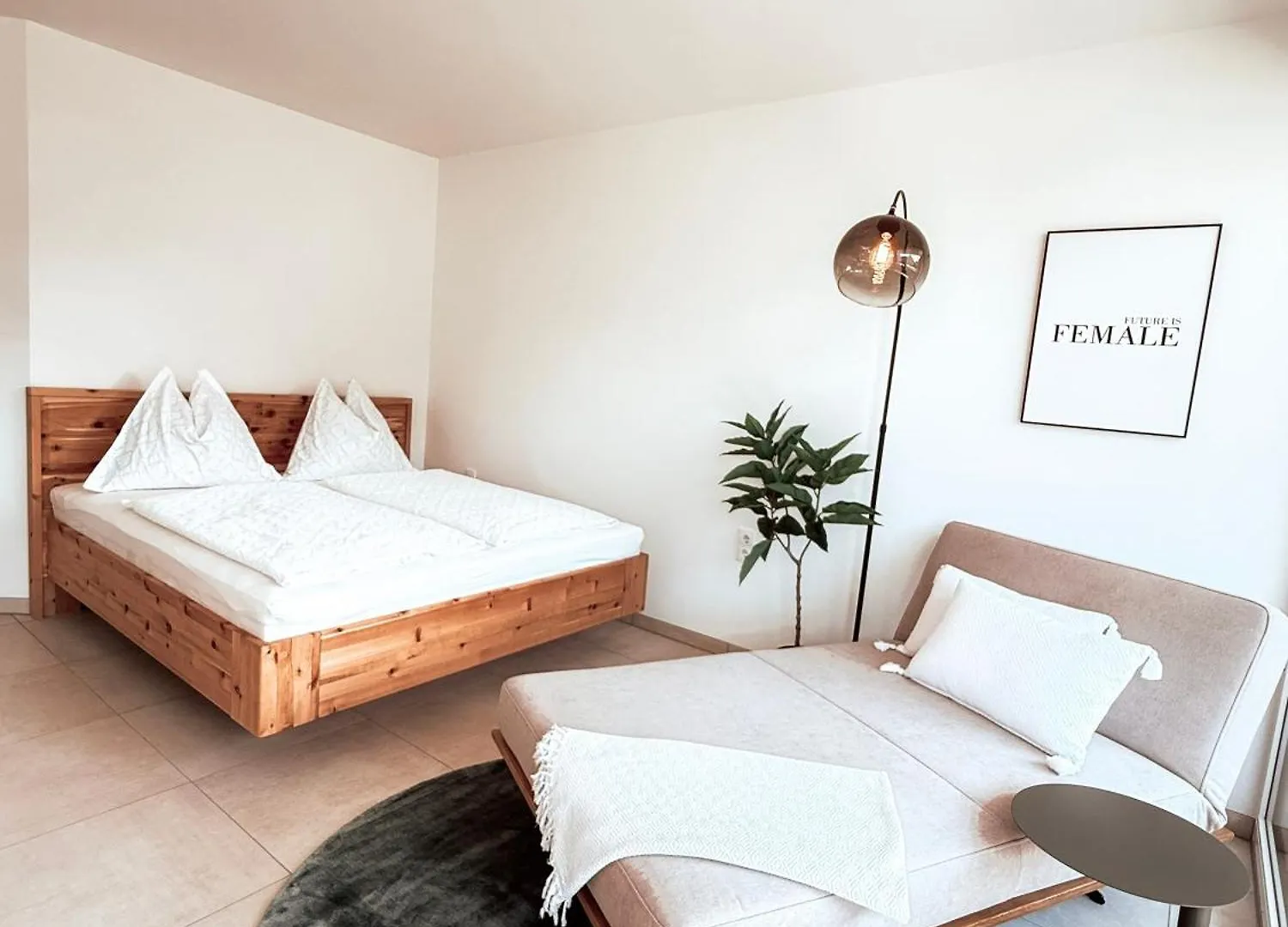 Apartment Gluecksmoment Mit Balkon In Graz Austria